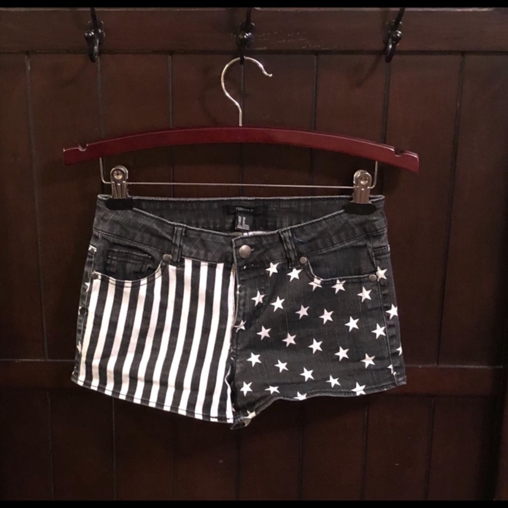 Forever 21 Star and Stripe Denim Jean Shorts S 26.
